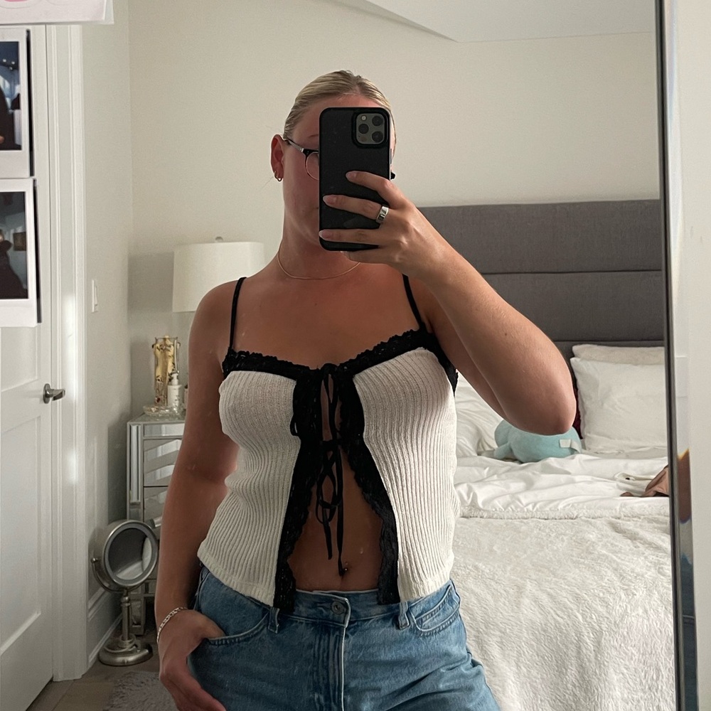 Zara Lace Trim Top 🖤